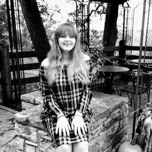 Meet your Posher, Debra